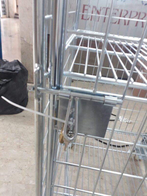 cage trolley lock
